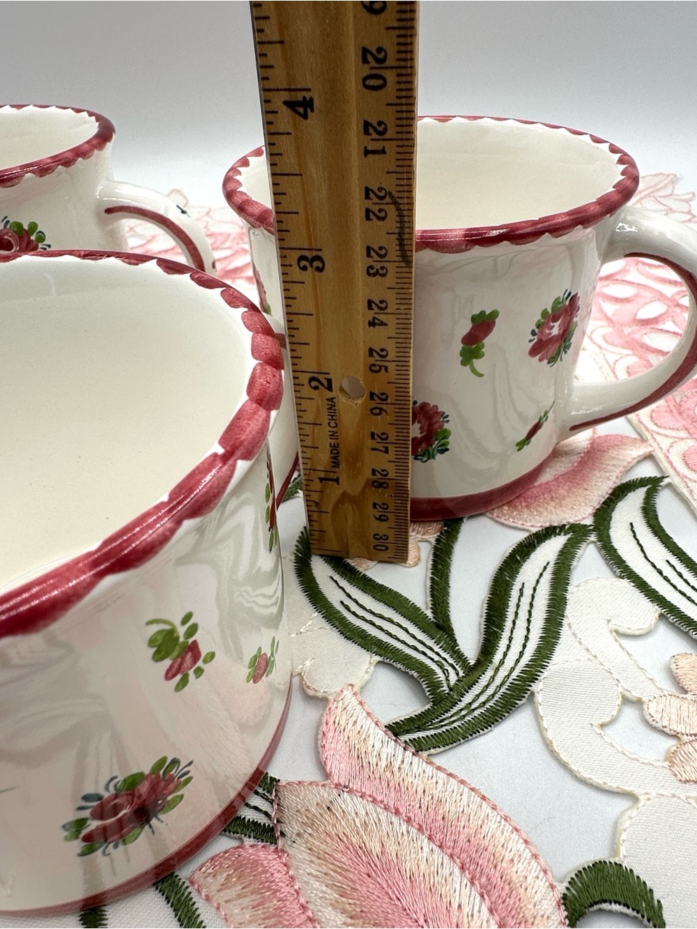 3 Austrian Gmundner Keramik Mugs. Biedermeier pattern. Hand Painted. - Picture 7 of 12